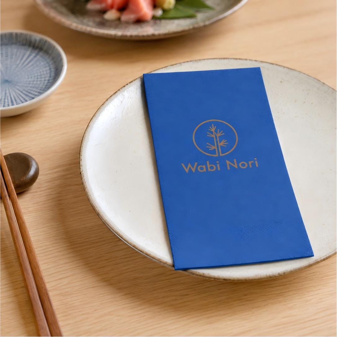Khăn giấy màu có thiết kế logo in theo yêu cầu